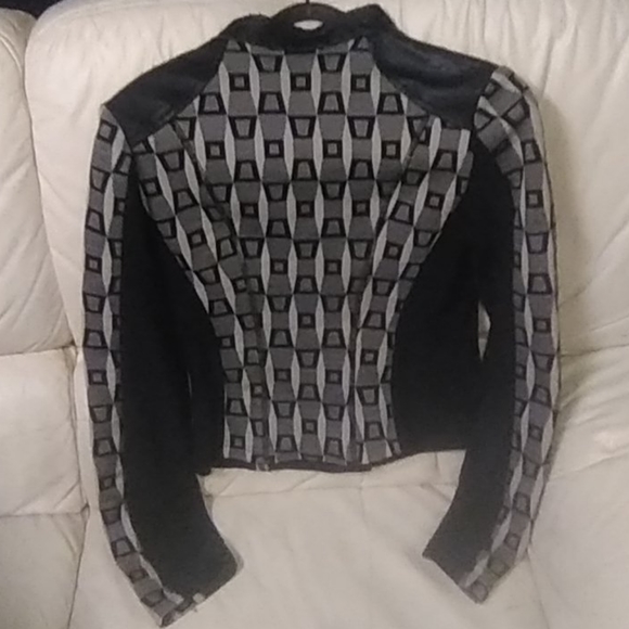 Designer lite jacket - Picture 4 of 4